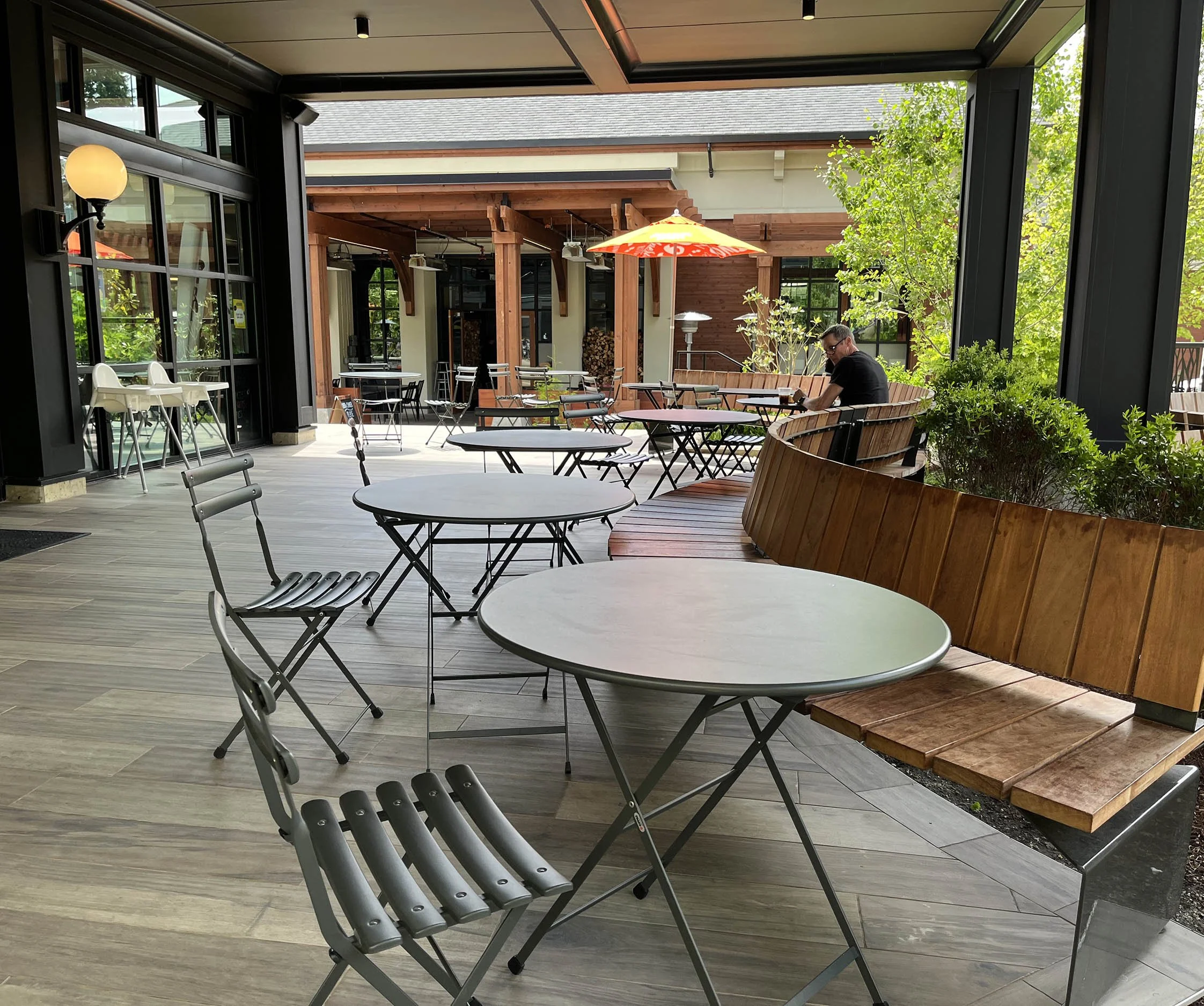 MERCANTILE VILLAGE DUCK SCULPTURE PLAZA — Studio Wild Landscape